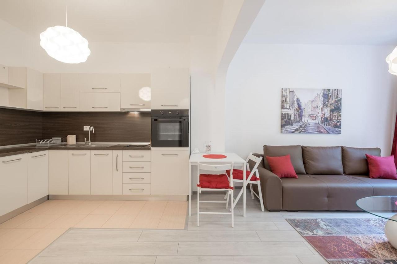 Your Perfect Place To Stay On Vitosha Str Apt Sofia Exterior photo